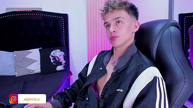 LiamWildx20 online show from 05/06/26, 05:57