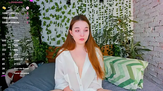 ConstanceHelms online show from 03/21/25, 06:05