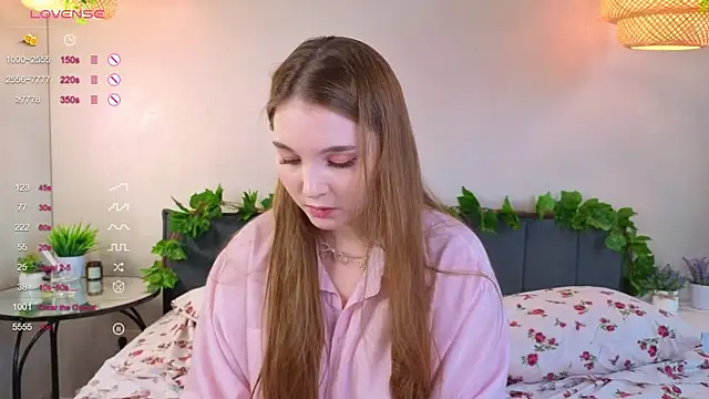 ConstanceHelms online show from 10/05/25, 05:06