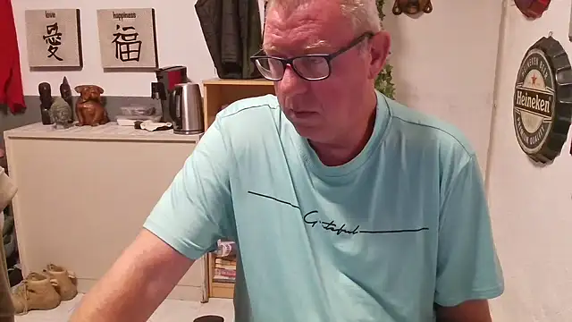 JamesBauer online show from 04/18/26, 03:32