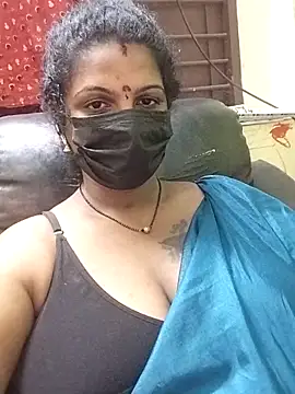 Snapshot of poojaa-rani chatting on 01/31/26, 07:11 poojaa-rani online show from 01/31/26, 07:11