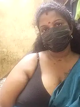 Snapshot of poojaa-rani chatting on 03/17/26, 06:11 poojaa-rani online show from 03/17/26, 06:11