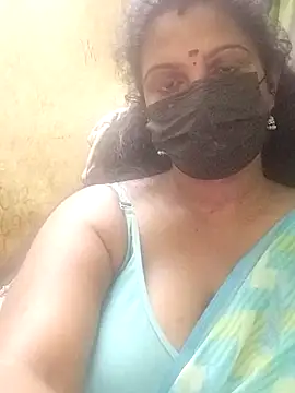 Snapshot of poojaa-rani chatting on 03/25/26, 05:52 poojaa-rani online show from 03/25/26, 05:52