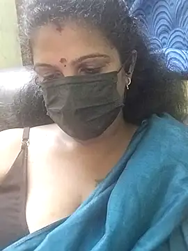 Snapshot of poojaa-rani chatting on 04/08/26, 07:03 poojaa-rani online show from 04/08/26, 07:03