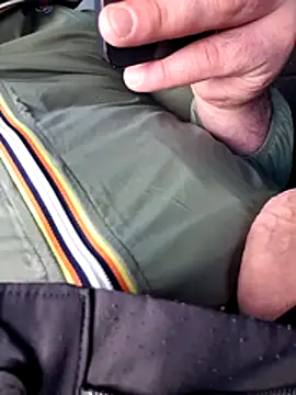 Snapshot of Maurzio@xh chatting on 01/08/26, 01:13 Maurzioxh online show from 01/08/26, 01:13