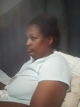 Snapshot of sexylira chatting on 09/10/25, 08:03 sexylira online show from 09/10/25, 08:03