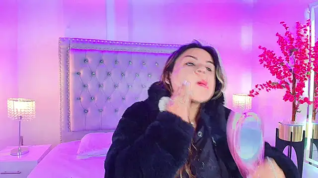 Snapshot of Lia_adamsss chatting on 09/20/25, 12:11 Lia adamsss online show from 09/20/25, 12:11