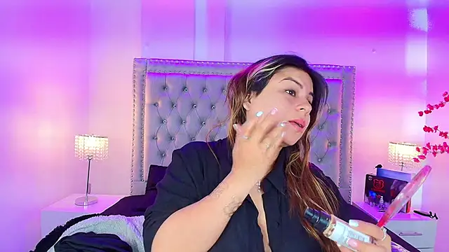 Snapshot of Lia_adamsss chatting on 09/25/25, 03:21 Lia adamsss online show from 09/25/25, 03:21