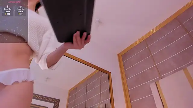 Snapshot of laurencarter1 chatting on 03/27/26, 10:31 laurencarter1 online show from 03/27/26, 10:31