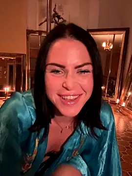 missninasparkle online show from 10/15/25, 09:59