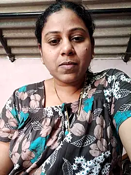 Snapshot of JENNIFERtamil chatting on 03/23/26, 07:34 JENNIFERtamil online show from 03/23/26, 07:34