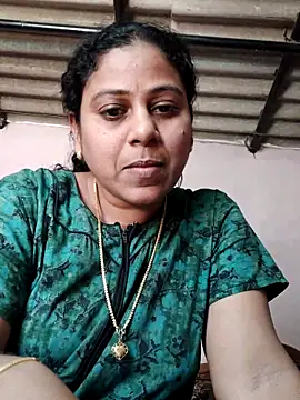 Snapshot of JENNIFERtamil chatting on 03/24/26, 07:46 JENNIFERtamil online show from 03/24/26, 07:46