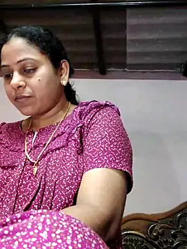 Snapshot of JENNIFERtamil chatting on 04/03/26, 07:39 JENNIFERtamil online show from 04/03/26, 07:39