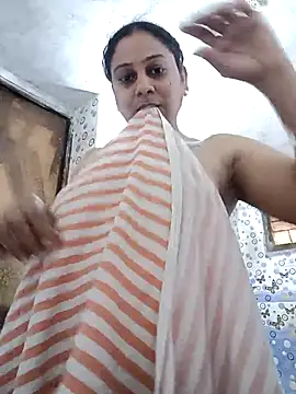 Snapshot of JENNIFERtamil chatting on 04/09/26, 08:09 JENNIFERtamil online show from 04/09/26, 08:09