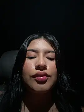 andrea gomes  online show from 01/18/26, 05:22