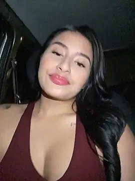 Snapshot of andrea_gomes_ chatting on 03/20/26, 10:20 andrea gomes online show from 03/20/26, 10:20