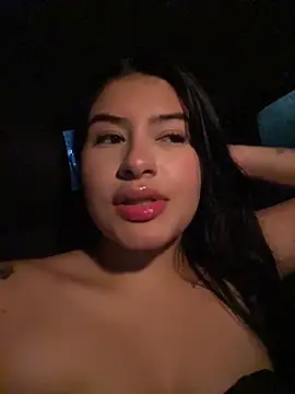 Snapshot of andrea_gomes_ chatting on 04/05/26, 11:57 andrea gomes online show from 04/05/26, 11:57