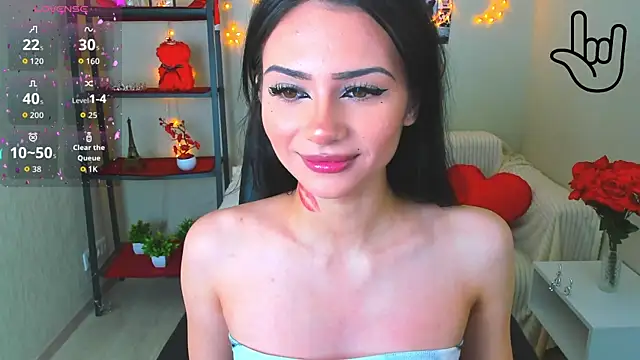 Snapshot of Kitti__ chatting on 06/22/26, 03:58 Kitti online show from 06/22/26, 03:58