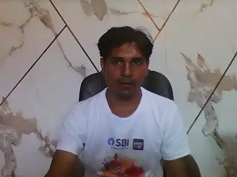 Snapshot of johnny8731 chatting on 09/21/25, 09:22 johnny8731 online show from 09/21/25, 09:22