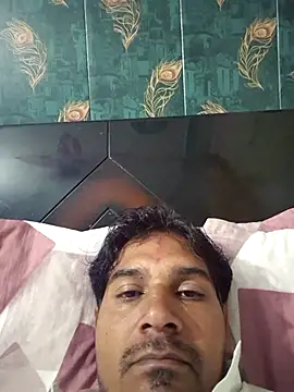 Snapshot of johnny8731 chatting on 09/27/25, 07:19 johnny8731 online show from 09/27/25, 07:19