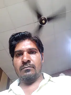 johnny8731 online show from 03/26/26, 06:41