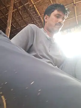 hot integer online show from 10/22/25, 11:10