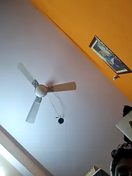 hot integer online show from 11/27/25, 02:24