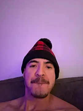 VicS119717 online show from 03/16/25, 03:50