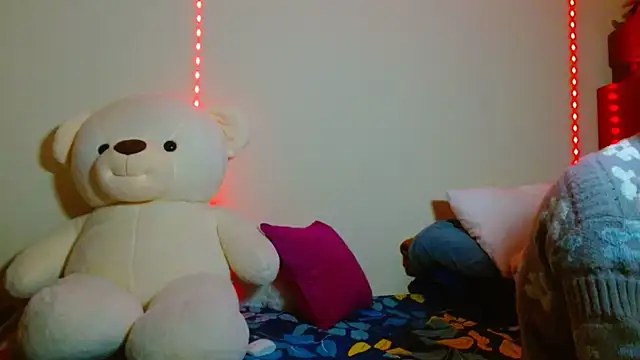 meganxox25 online show from 10/29/25, 02:03