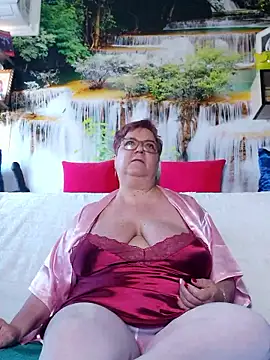 QueenPammy1 online show from 01/09/26, 08:17