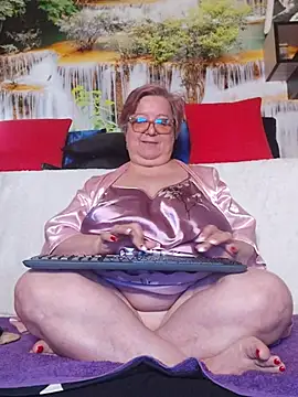 QueenPammy1 online show from 03/31/26, 08:37