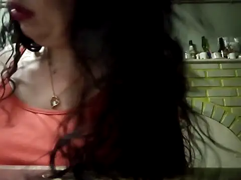 Snapshot of mimi19820 chatting on 04/06/26, 08:15 mimi19820 online show from 04/06/26, 08:15