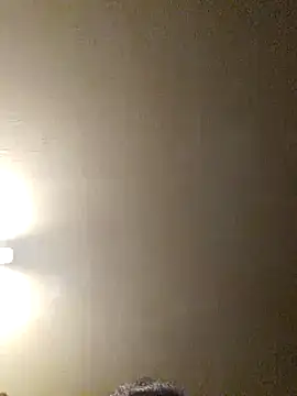 Snapshot of mimi19820 chatting on 04/09/26, 11:21 mimi19820 online show from 04/09/26, 11:21