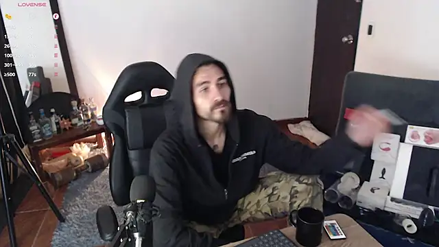 Aaron malikk online show from 10/21/25, 12:39