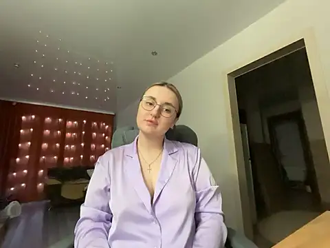 Snapshot of JudeValenti chatting on 03/21/25, 04:29 JudeValenti online show from 03/21/25, 04:29