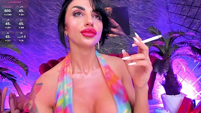 IzabelaTessa online show from 05/25/26, 07:42