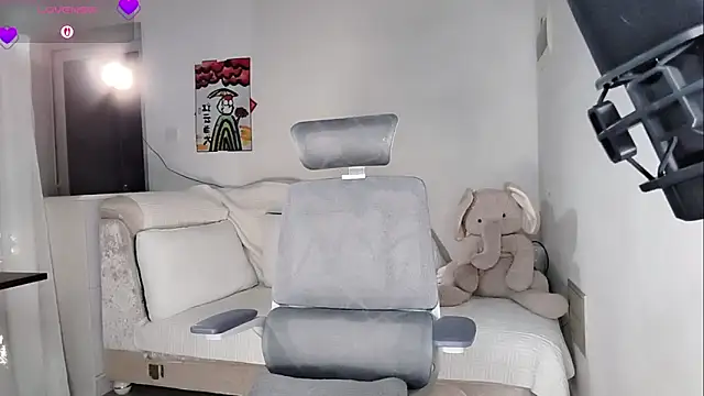 Snapshot of BlushDoll chatting on 03/13/26, 03:29 BlushDoll online show from 03/13/26, 03:29