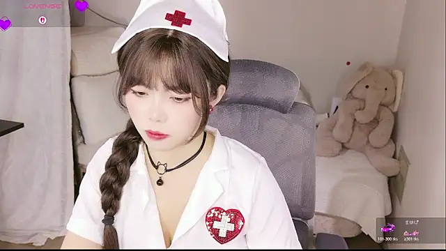 Snapshot of BlushDoll chatting on 03/18/26, 03:26 BlushDoll online show from 03/18/26, 03:26