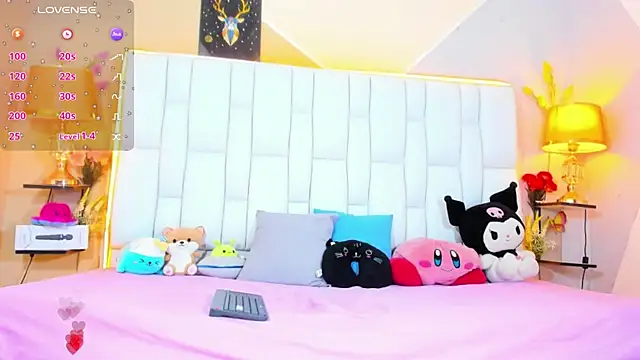 cherryboom23 online show from 11/17/25, 06:35