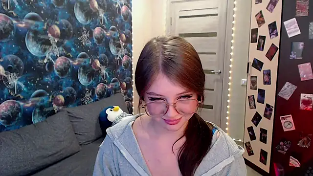 GinnyBlacky online show from 10/08/25, 04:15