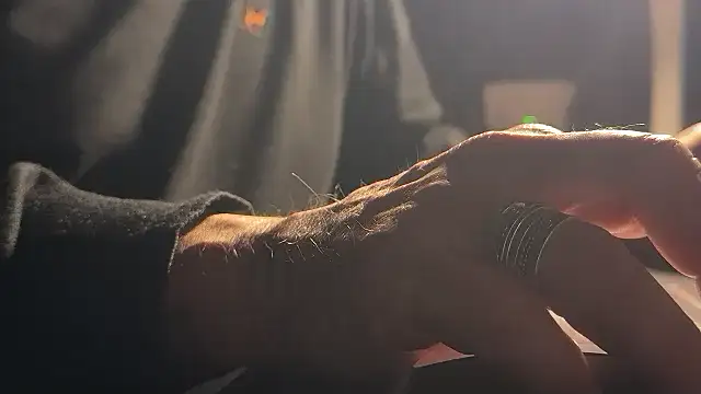 Max 965 online show from 12/14/25, 05:51