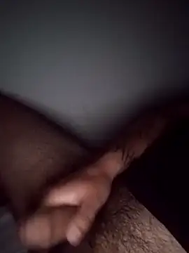 Snapshot of calfran chatting on 10/28/25, 03:21 calfran online show from 10/28/25, 03:21