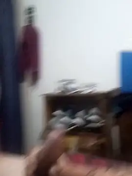 Snapshot of calfran chatting on 11/02/25, 12:46 calfran online show from 11/02/25, 12:46