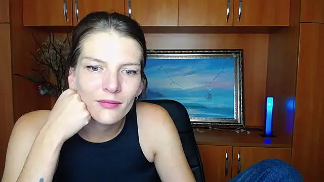 VanessaRey  online show from 09/23/25, 06:27