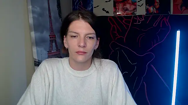 VanessaRey  online show from 10/09/25, 05:22