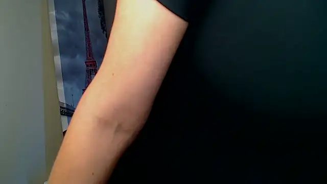 VanessaRey  online show from 10/18/25, 05:46