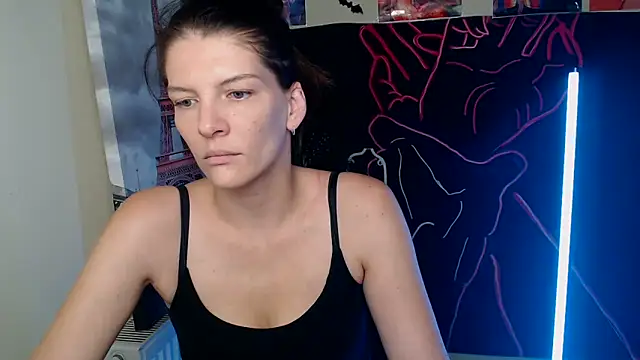 VanessaRey  online show from 10/26/25, 07:36