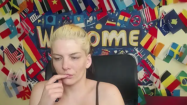 VanessaRey  online show from 04/04/26, 04:55