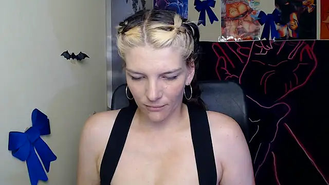 Snapshot of VanessaRey_ chatting on 06/25/26, 07:02 VanessaRey online show from 06/25/26, 07:02