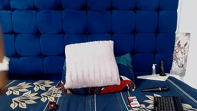 Snapshot of AriesCake chatting on 03/18/26, 02:53 AriesCake online show from 03/18/26, 02:53